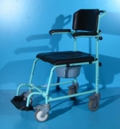 Scaun cu WC din aluminiu second hand Meyra / latime sezut 44 cm