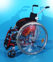 Scaun cu rotile activ din aluminiu second hand Sopur / latime sezut 26 cm