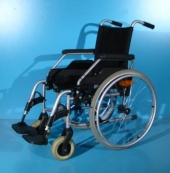 Scaun cu rotile second hand Meyra - latime sezut 43 cm