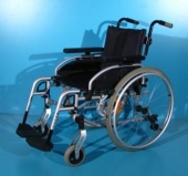 Scaun cu rotile din aluminiu second hand B+B / latime sezut 43 cm
