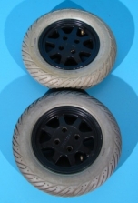 Roata originala cu cauciuc si camera pentru carucior electric Meyra Optimus 1 3.00-8 - set